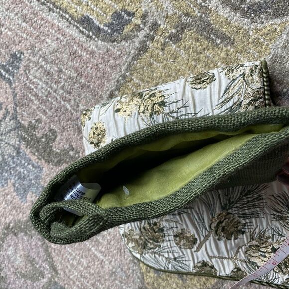 Simple Pinecone  Branch Stocking - Picture 5 of 6